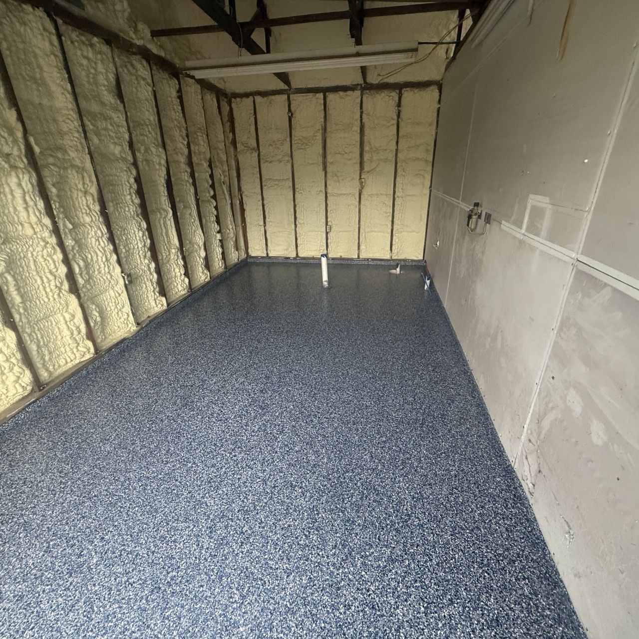 Custom flake garage floor Missouri