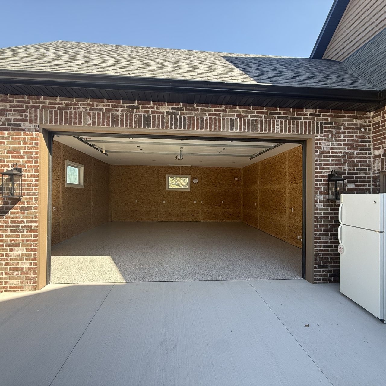 Finished garage floor coating — why garage floors fail article