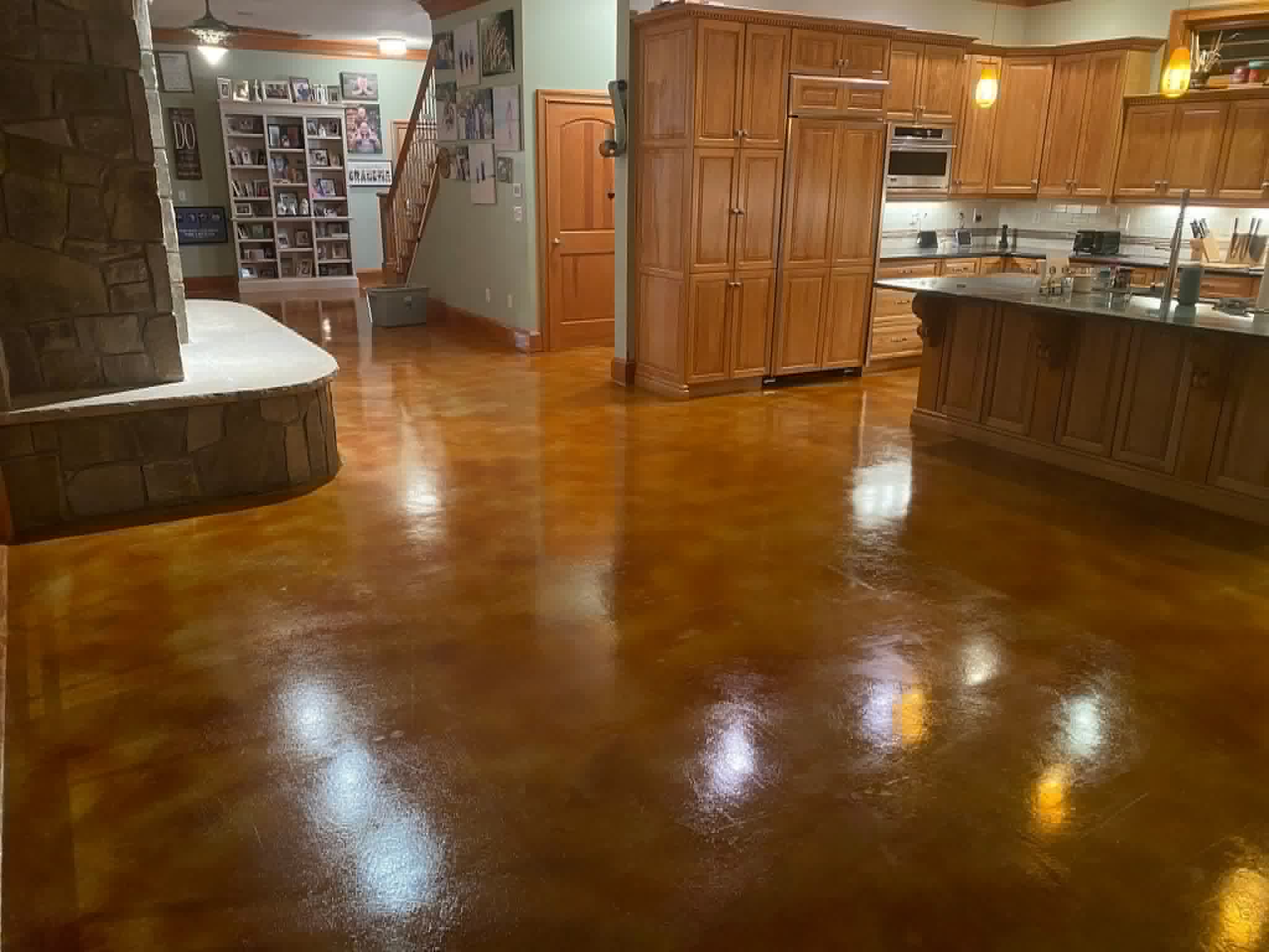 Decorative acid stained concrete living area Camdenton MO