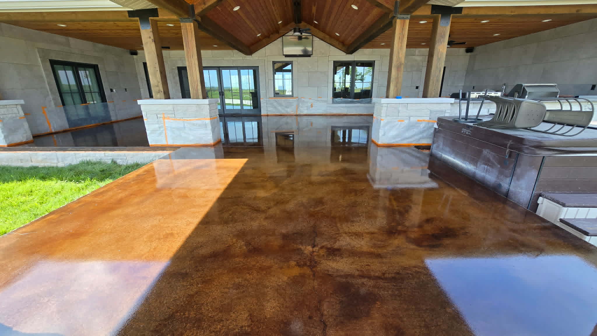 Acid stained concrete outdoor kitchen and pavilion — Shipp-Mates Epoxy of the Ozarks
